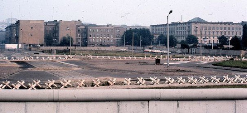 Potsdamer Platz muro de berlin regeneracion urbana 1977