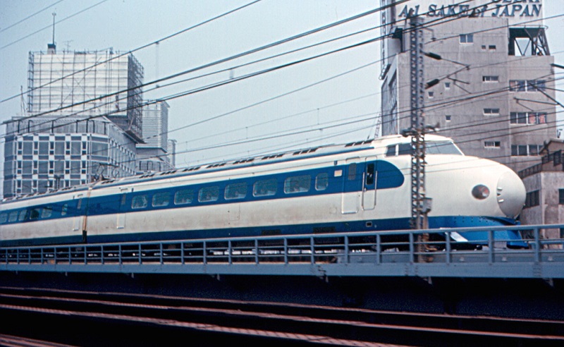 Serie 0 1967 primer shinkansen linea tokaidoTokio Osaka tren baja japon historia alta velocidad